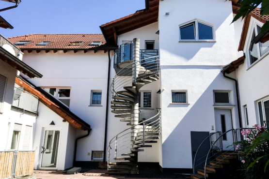 Referenz 4 – 2 reihe rechts außen – Bild 3